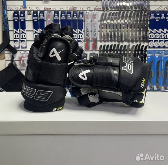 Хоккейные перчатки Bauer Supreme M3