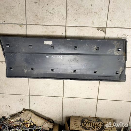 Молдинг пер прав двери Chevrolet Niva Bertone Ориг