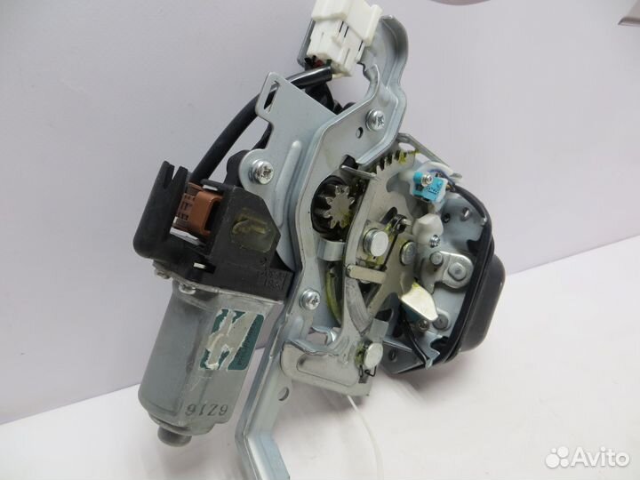 Электрозамок крышки багажника Nissan X-Trail T32