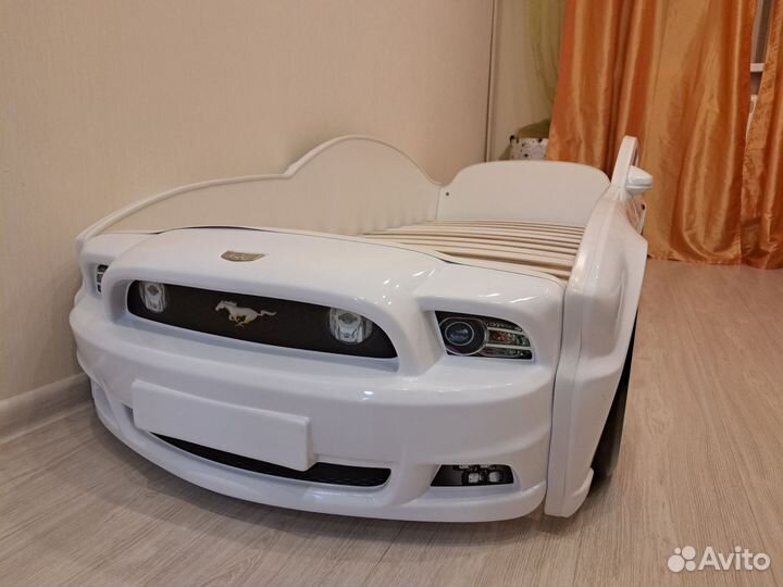 Кровать машина 