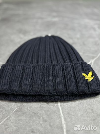Мужская шапка