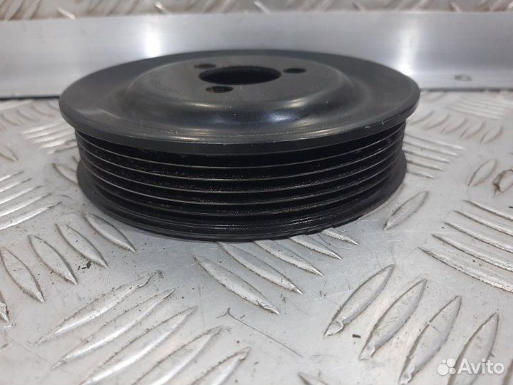 Шкив помпы Volkswagen Polo MK5 CFN