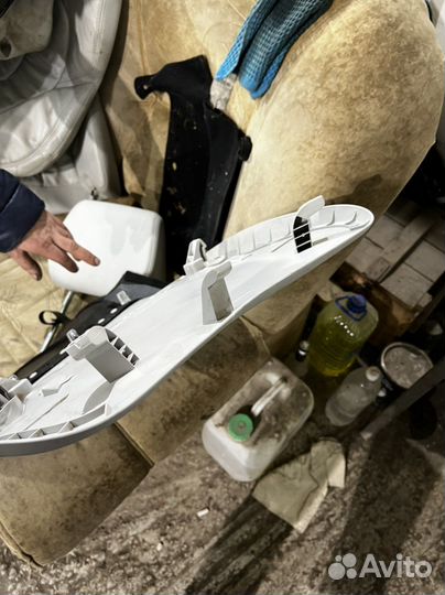 Спинка передней правой сидений Рендж Ровер Эвок