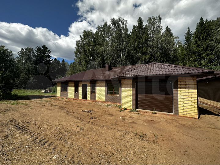 Дом 140 м² на участке 8,5 сот.