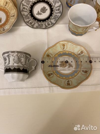 Набор кофейных чашек вместе с держателем