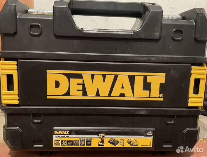 Кейс DeWalt Tstak