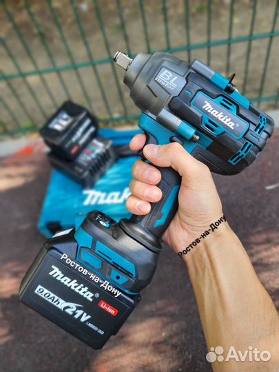 Гайковерт ударный аккумуляторный makita 1600H.M