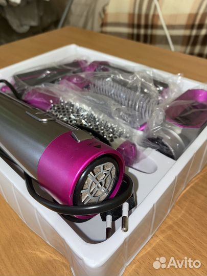 Фен для волос dyson