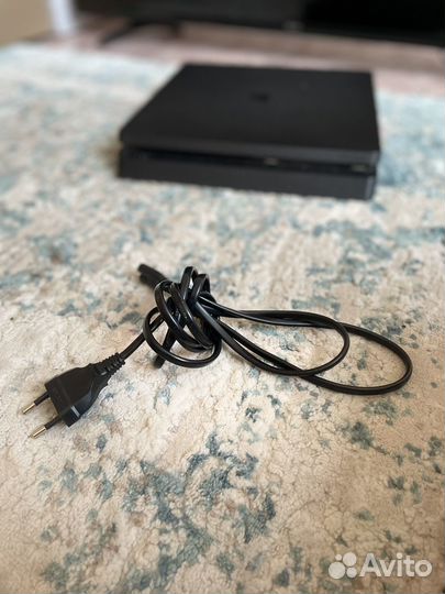 Игровая приставка ps4 slim 500gb