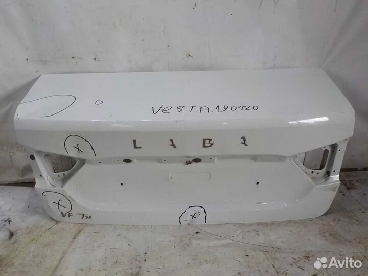 Крышка багажника LADA vesta