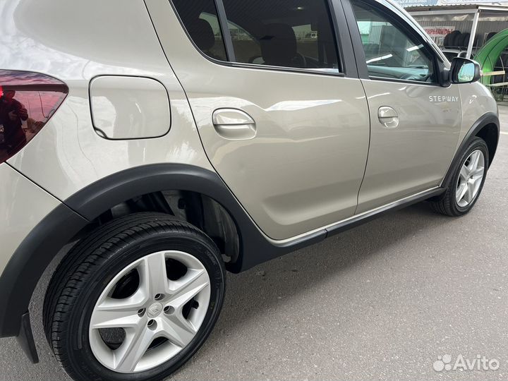 Renault Sandero Stepway 1.6 МТ, 2015, 100 000 км