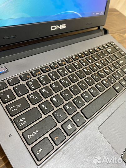 Ноутбук DNS QAT 11 i3/620m/4gb/320gb HDD