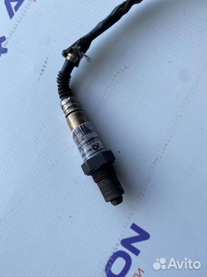 Датчик кислородный Mercedes E W211 M112