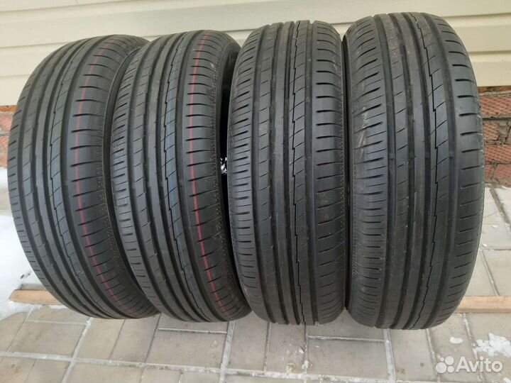 Yokohama BluEarth AE50 215/65 R17 99V