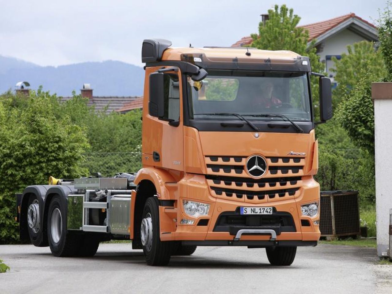 Mercedes-Benz AROCS