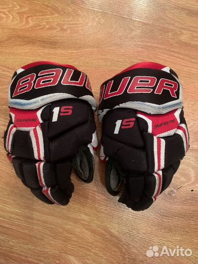 Перчатки хоккейные 8