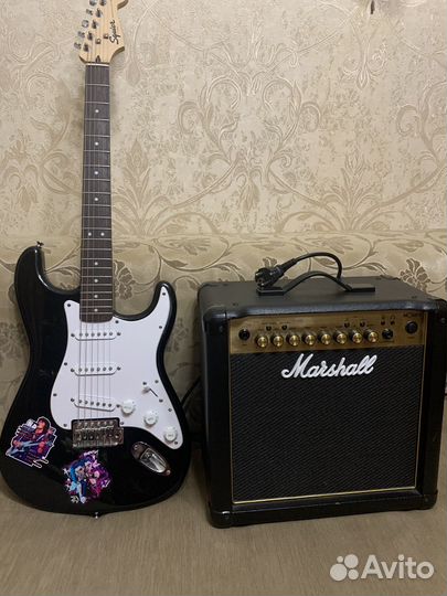 Электрогитара Fender squier + комбоусилитель