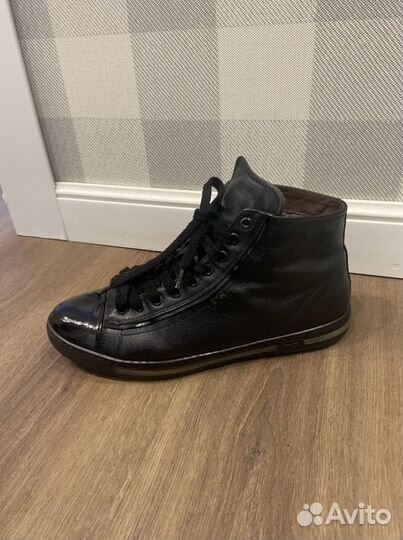 Ботинки, кеды