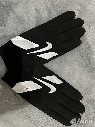 Перчатки Nike Нyреr Warm