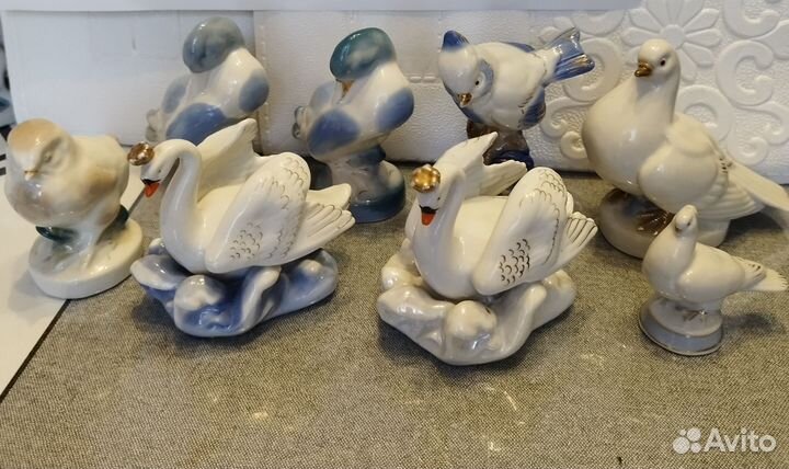 Фарфоровые статуэтки птицы