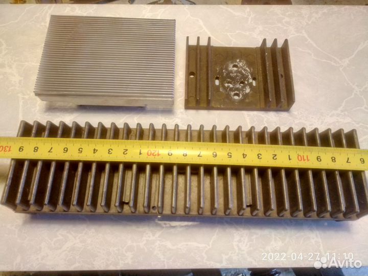 Радиатор охлаждения для радиодеталей
