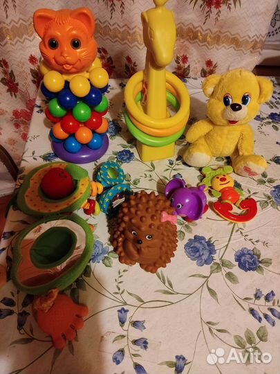 Пирамидки,игрушки для малышей