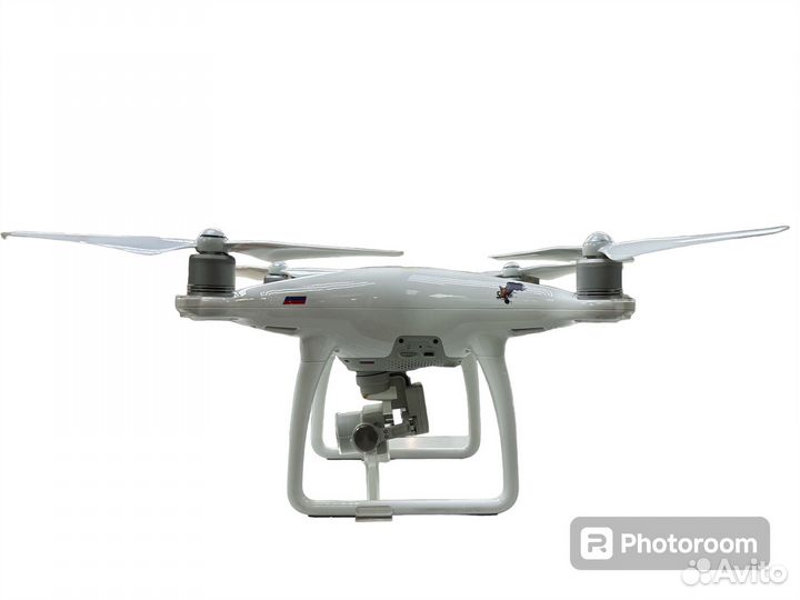 Квадрокоптер DJI Phantom 4
