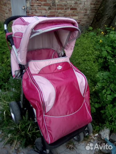 Коляска состояние нового