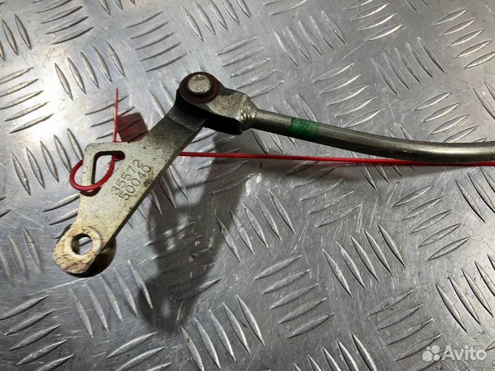 Трос кулисы кпп Lexus LS 4 2-й рест. 2015