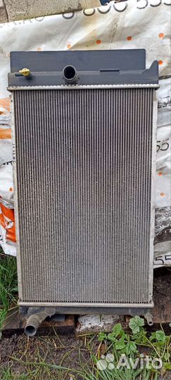 Радиатор системы охлаждения Тойота Королла Е140