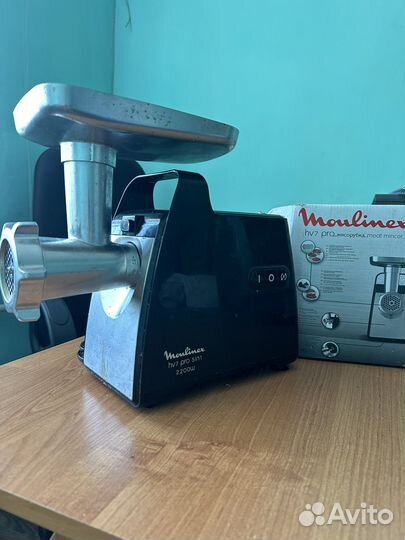 Мясорубка электрическая