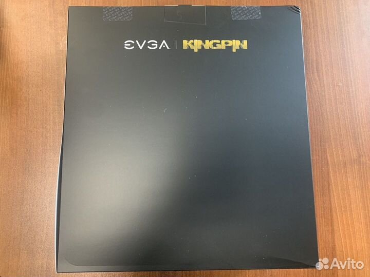 Материнская плата evga Z690 Dark Kingpin
