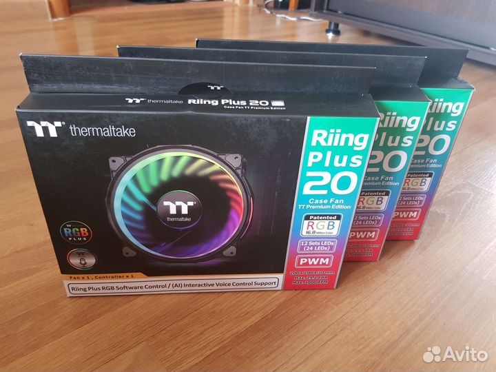Кулер для корпуса TT Riing Plus 20 Premium Edition