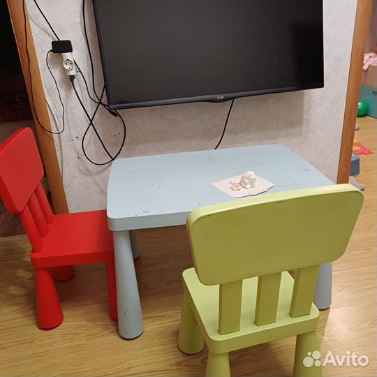 Стол и стулья IKEA маммут+ табурет