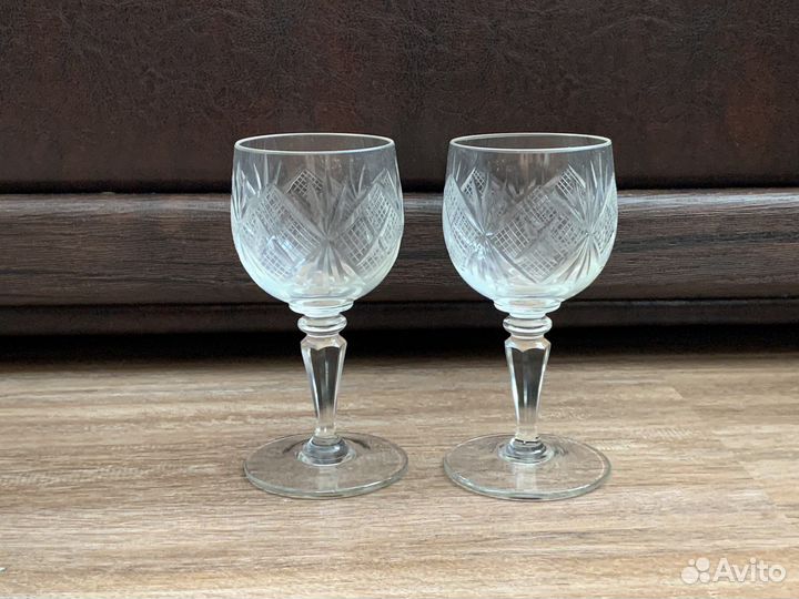 Бокалы, стаканы, рюмки хрустальные, стеклянные