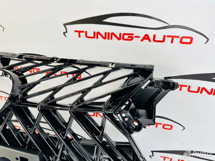 Решетка радиатора Lexus RX350 / 200t Superior Q089