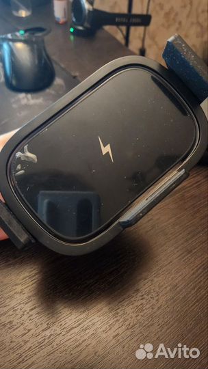 Магнитный держатель с зарядкой