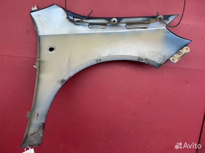 Крыло переднее левое Skoda Fabia combi BXW 2009