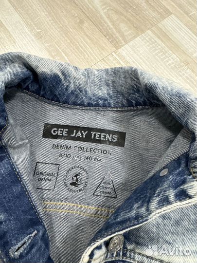 Джинсовая куртка для девочки 134-140