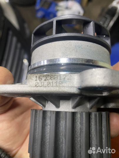 03L 121 011 P помпа