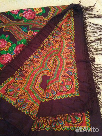 Павлопосадский шерстяной платок