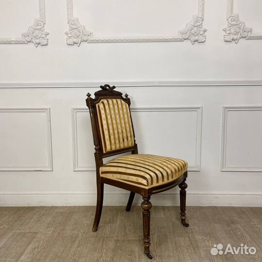 Антикварный салонный гарнитур