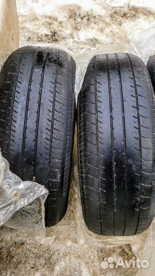 Yokohama E70B 215/60 R16