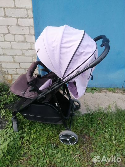 Продам прогулочную коляску
