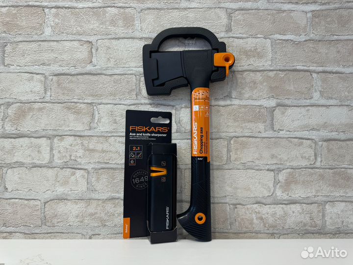 Топор Fiskars + Точилка