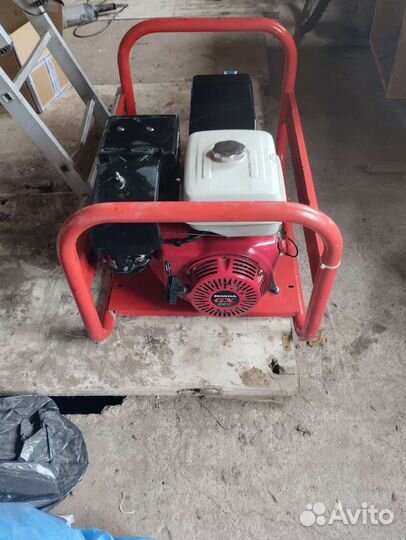 Бензогенератор