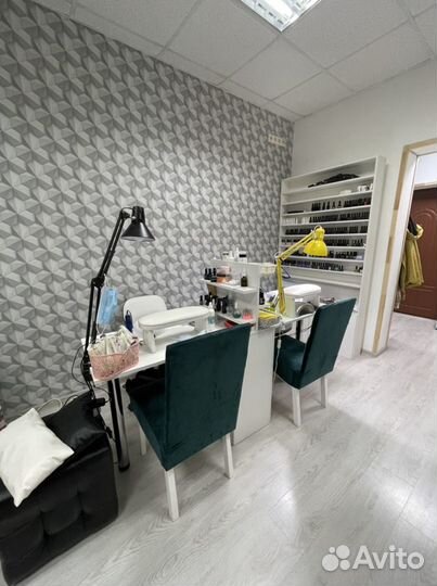 Аренда маникюрного стола