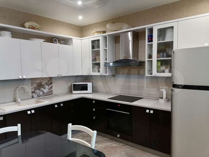 3-к. квартира, 89 м², 14/14 эт.