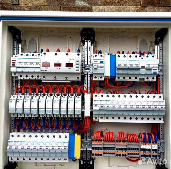 Электрик. Электромонтажник