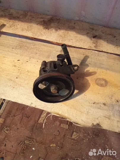 Насос гур на Ниссан альмера классик